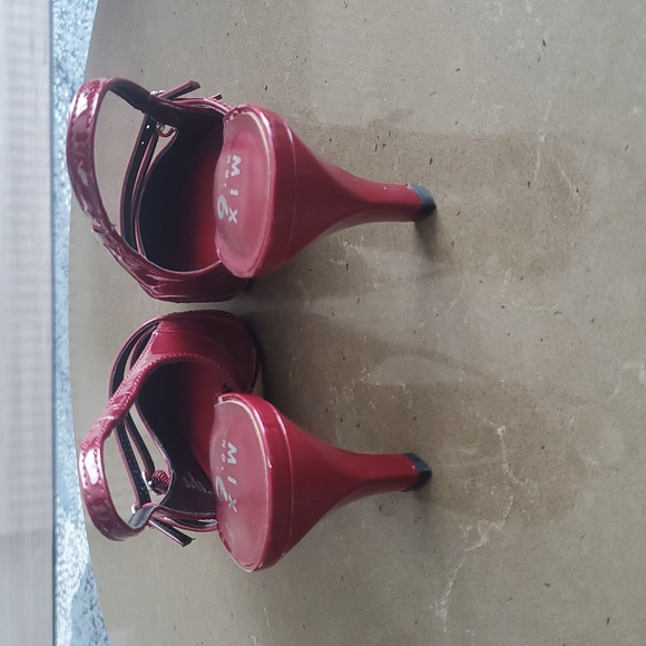 Mix No. 6 Lumina Red Faux Patent Leather Heels Size 7M NWOT - Picture 5 of 8